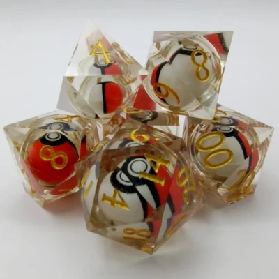 Kit de dés Poké-ball: translucide avec chiffres dorées dans une bouteille avec couvercle dévisable