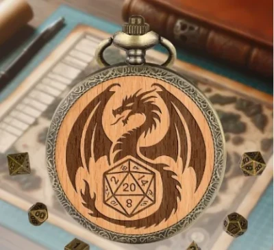 Porte-dés en métal avec mini-kit polyédrique: dragon sur bois clair avec pochette en suédine noire