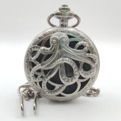 Porte-dés en métal avec mini-kit polyédrique: kraken argenté caverneux avec pochette en suédine noire