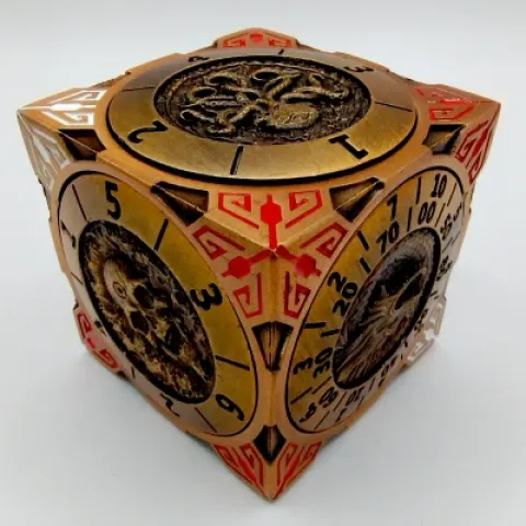Cube de Chaos - cuivre ancien dans une boîte noire