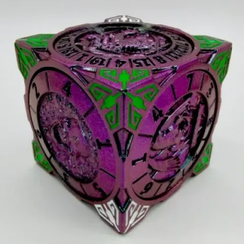 Cube de Chaos - vert et mauve chromatique dans une boîte noire