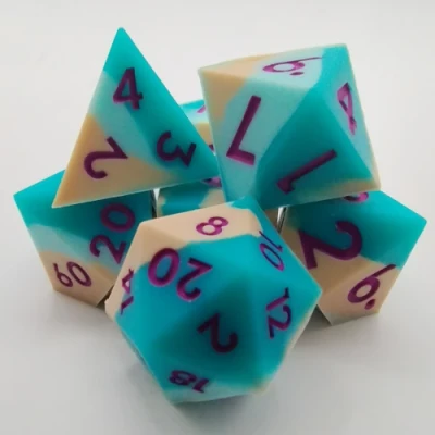 Dés en silicone - bleu, vert pâle et pêche avec chiffres fuschia